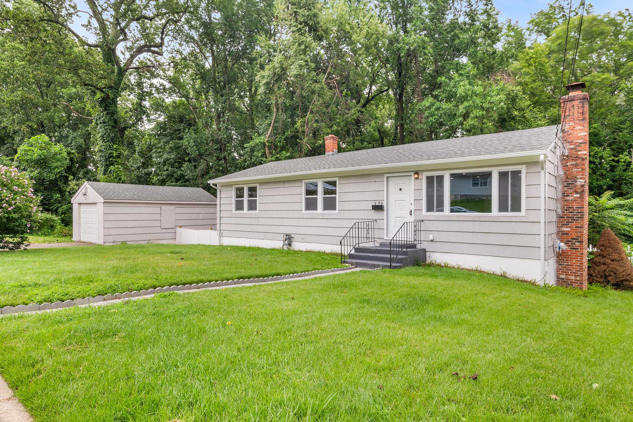 170 Sequoia Rd, Bridgeport CT — sold